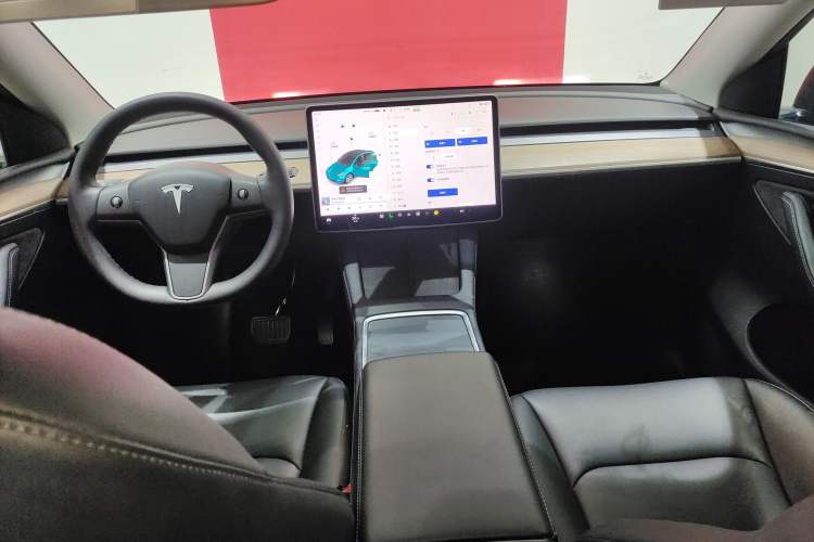 Used Tesla Model Y 2021 Standard Range Rear-Wheel Drive Version