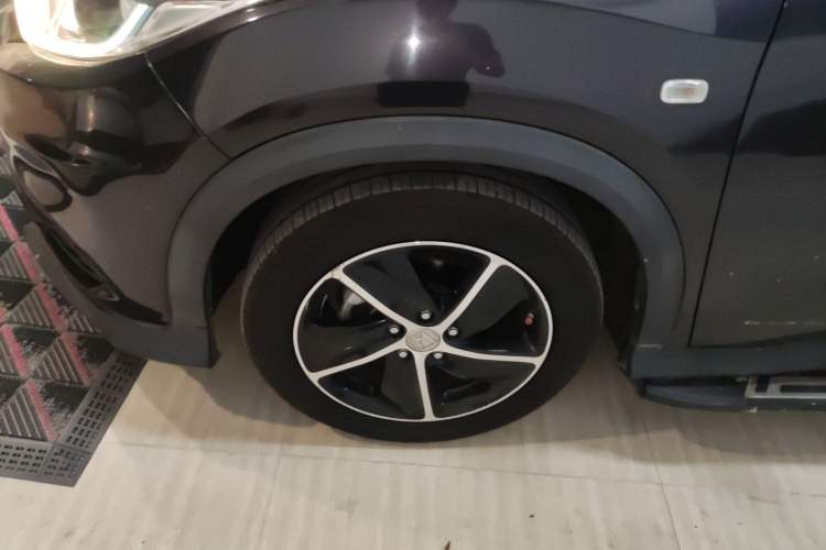 Used Honda Vezel 2020 1.5L CVT Pioneer Edition Exterior 4