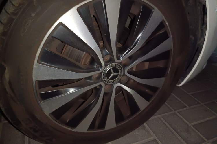 Used Mercedes-Benz B-Class 2021 B 200 Sport Edition Right Front Wheel Hub