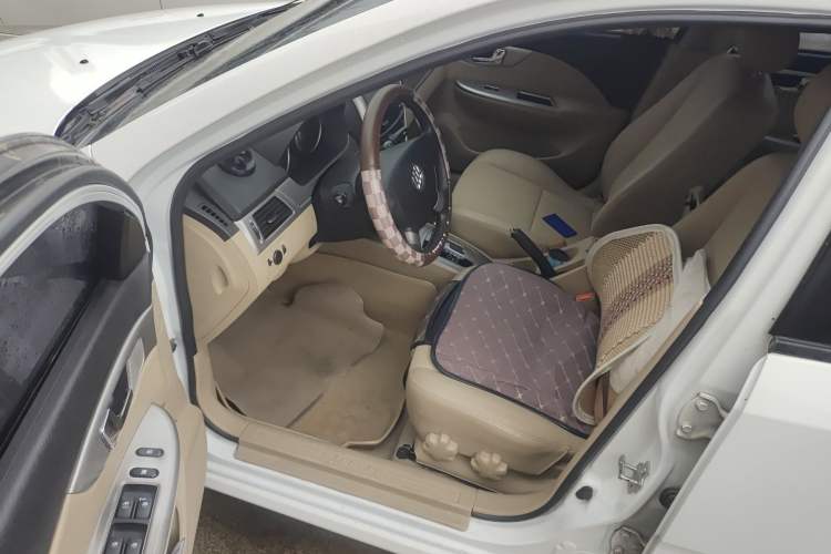 Used Buick Excelle 2013 1.5L Automatic Classic Model Driver Seat