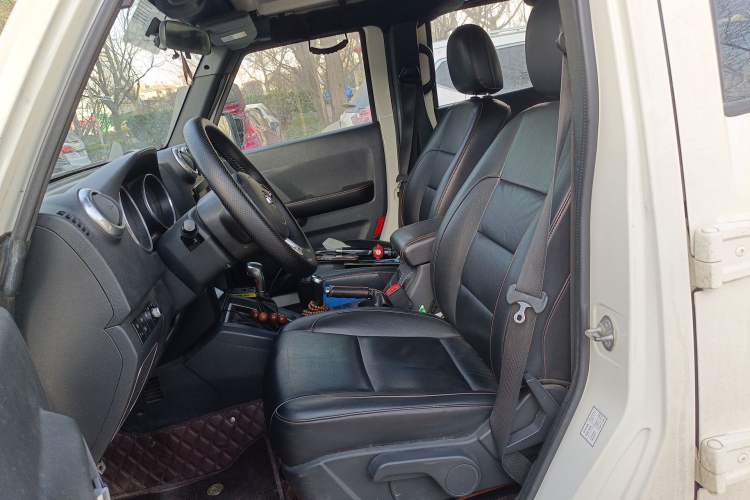 Used BAIC Off-Road BJ40 2016 40L 2.3T Automatic All-Wheel Drive Premium Edition Left Front Seat