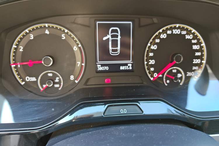 Used Volkswagen Bora 2021 1.5L Automatic Fashionable Smart Connectivity Version Odometer Close Up