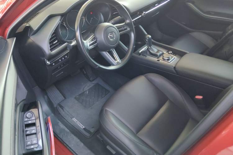 Used Mazda 3 Axela 2021 2.0L Automatic Zhiyao Edition
