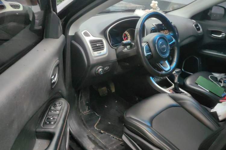 Used Jeep Compass 2017 200T Automatic Family Edition