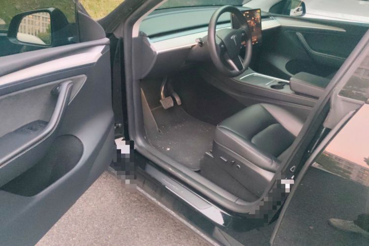 Used Tesla Model Y 2023 Rear-Wheel-Drive Version Driver Seat