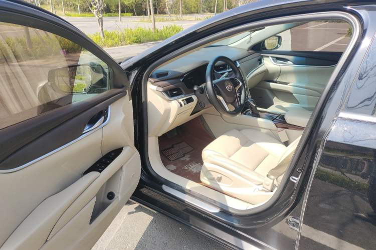 Used Cadillac XTS 2014 28T Comfort Version