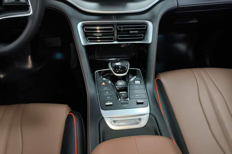 Used BYD Song PLUS 2020 1.5T Automatic Prestige Version Gear Lever