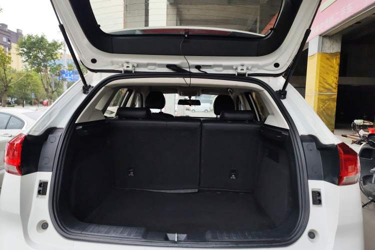 Used Haval H2s 2018 Blue Label 1.5T Dual-Clutch Fashion Edition