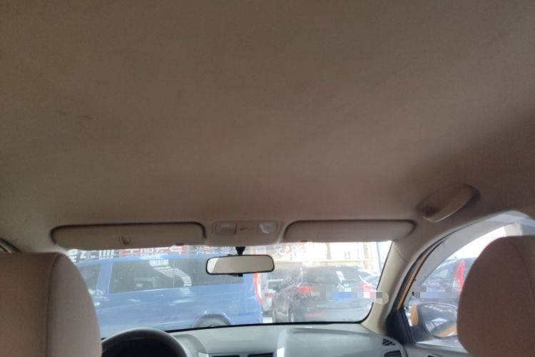 Used Hyundai Verna (older generation) 2013 Sedan 1.4L Automatic Standard GL Model Headliner