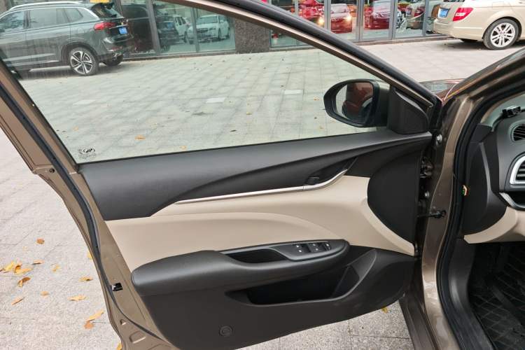 Used Buick GT 2019 15T Dual-Clutch Advanced Version China VI Standard
