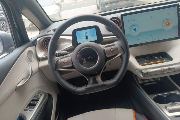 Used BYD Dolphin 2021 405 km Free Version Steering Wheel