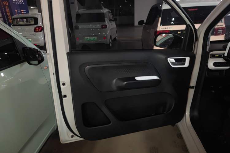 Used Wuling Hongguang MINIEV 2024 3rd Generation 215km Youth Edition