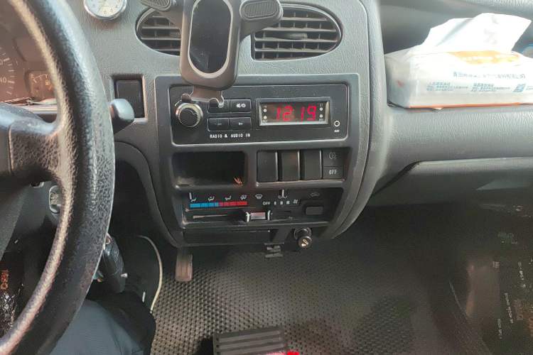 Used Dongfeng Xiaokang V07S 2011 1.0L Base Version AF10-06 Audio And AC Panel