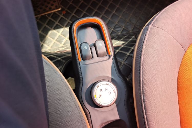 Used Baojun E100 2019 250KM Smart Drive Edition Gear Lever