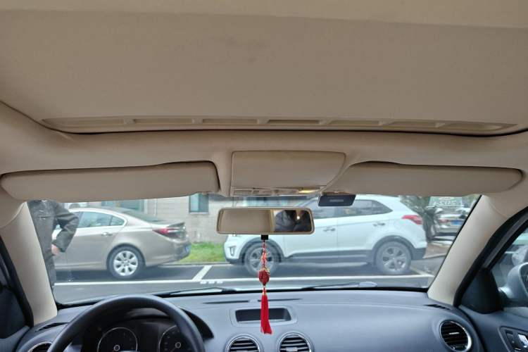 Used Volkswagen Lavida 2011 1.6L Automatic Premium Edition Headliner