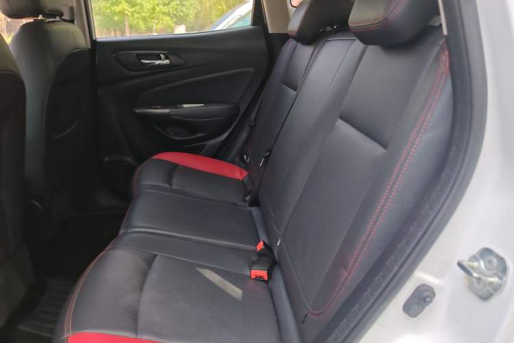 Used CHANGAN CS15 2016 1.5L Automatic Fashion Edition
