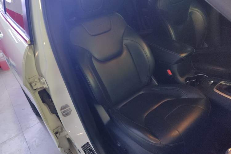 Used Jeep Cherokee 2017 2.4L Professional Edition