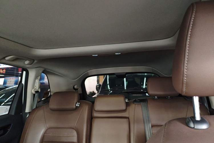 Used Honda CR-V 2023 240TURBO Two-Wheel Drive Deluxe Edition 7 Seats