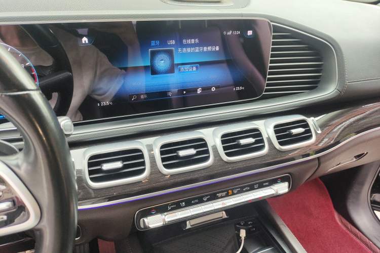 Used Mercedes-Benz GLE 2020 Restyled GLE 350 4MATIC Fashion Edition Audio And AC Panel