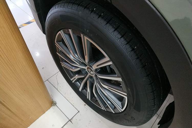 Used JETOUR X70 C-DM 2024 Far Voyage PRO 5-Seater Right Rear Wheel Hub