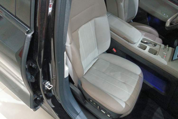 Used Nio ES8 2024 75 kWh
