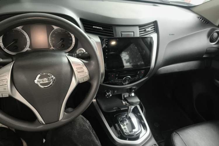 Used Nissan Terra 2018 2.5L Automatic 4x4 Luxury Edition