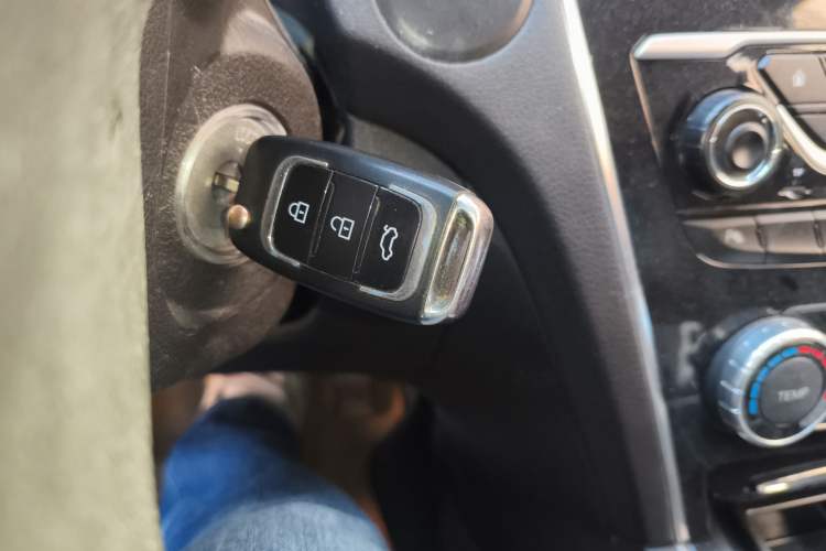 Used Leopaard CS10 2015 2.0T Manual Excellence Edition
