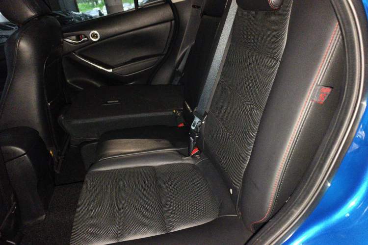 Used Mazda CX-5 2013 2.5L Automatic 4x4 Luxury Version
