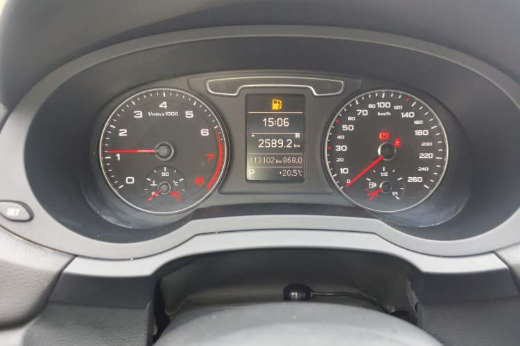 Used Audi Q3 2015 35 TFSI Comfort Model Instrument Cluster