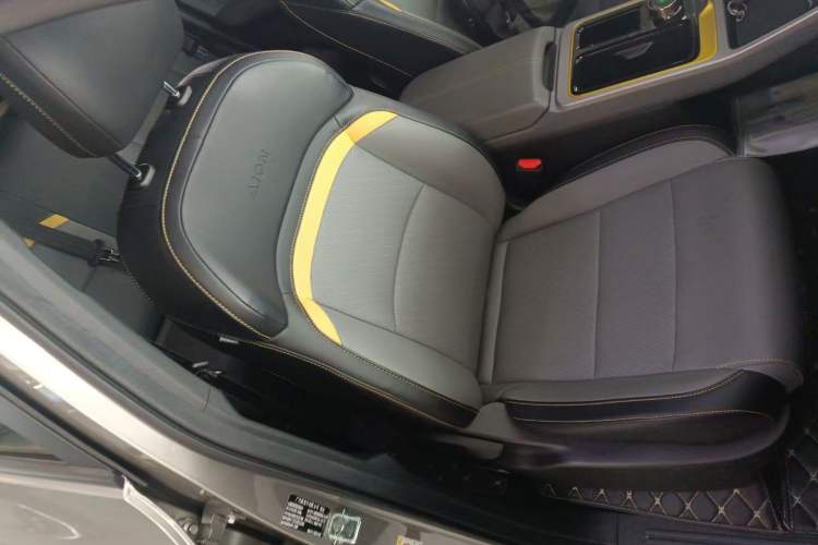 Used AION Y 2022 70 Enjoyment Edition Lithium Iron Phosphate Right Front Seat