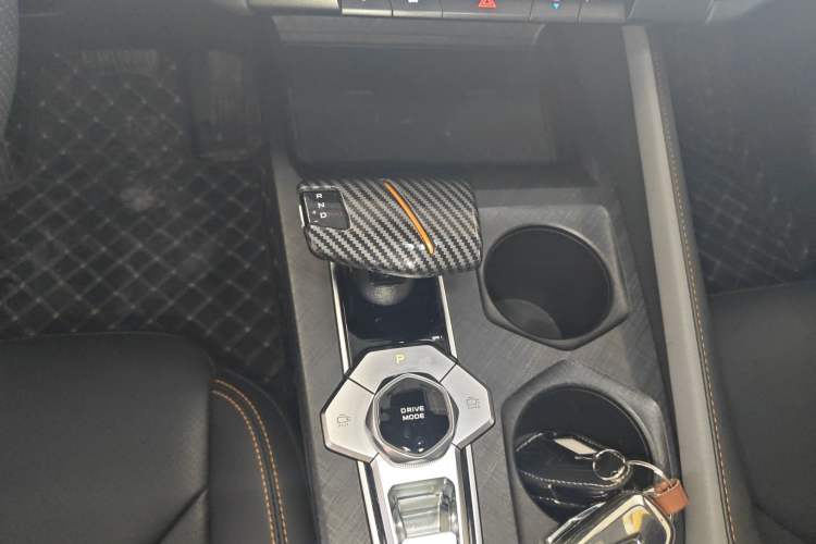 Used CHANGAN UNI-V 2022 1.5T Prestige Version
