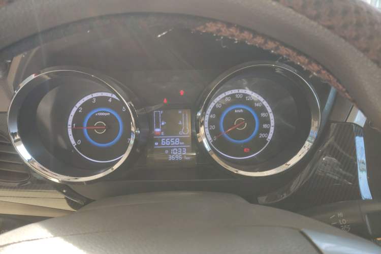 Used Foton Gatu ix5 2016 1.5L Zhiyue Model
