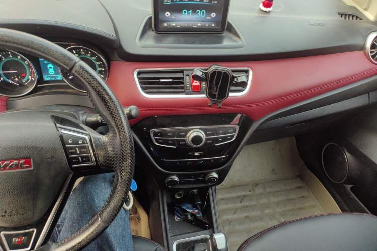 Used Haval H1 2015 1.5L AMT Urban Model