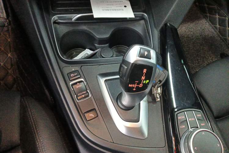 Used BMW 3 Series GT 2019 320i M Sport Package Gear Lever