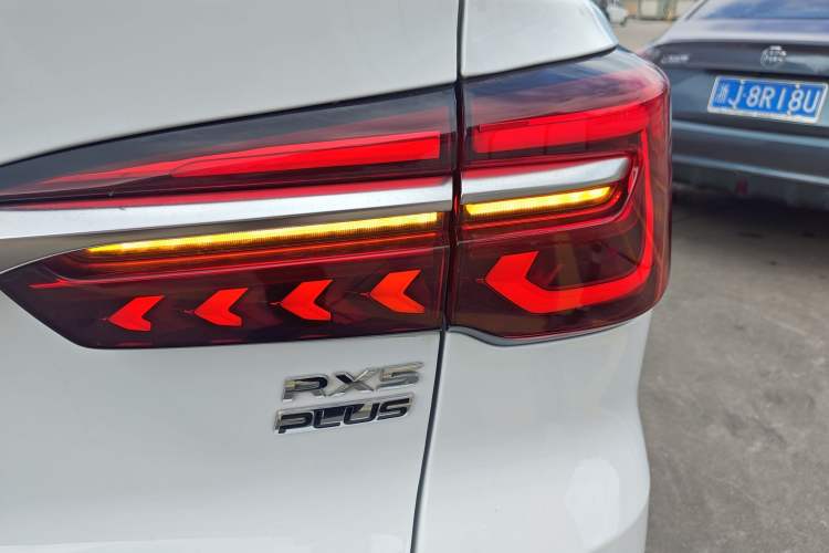 Used Roewe RX5 2023 PLUS 330TGI Automatic Trendsetting Smart Edition
