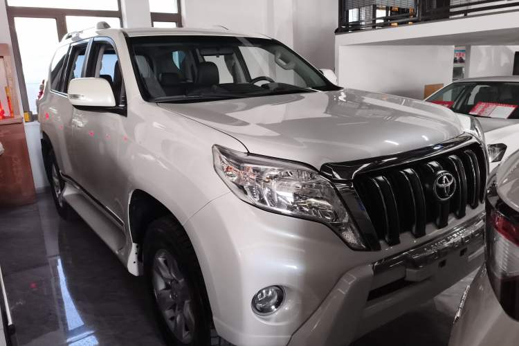 Used Toyota Prado 2016 2.7L Automatic Standard Edition Front Right 45 Deg