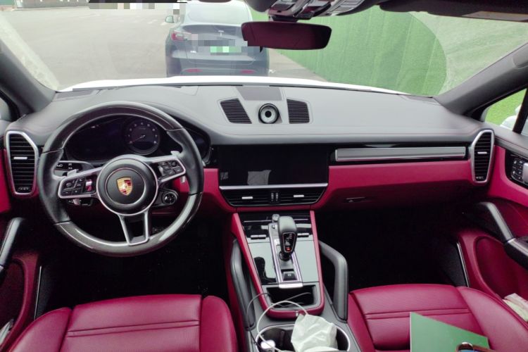 Used Porsche Cayenne 2023 Cayenne Coupé 3.0T Platinum Edition Center Console