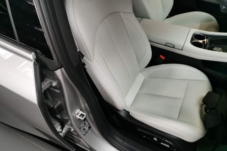 Used XPeng P7 2023 P7i 702 Max Right Front Seat