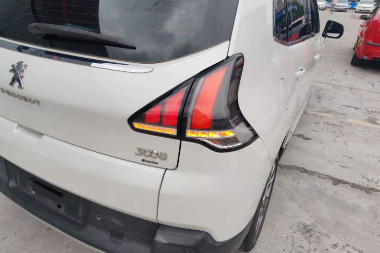 Used Peugeot 3008 2016 2.0L Automatic Classic Edition
