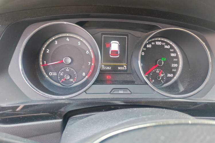 Used Volkswagen Tiguan L 2018 330TSI Automatic Two-Wheel Drive Luxury Edition Odometer Close Up