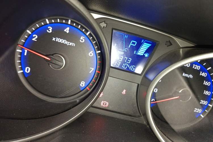 Used Hyundai ix35 2013 2.0L Automatic Two-Wheel Drive Smart GLS China IV Standard