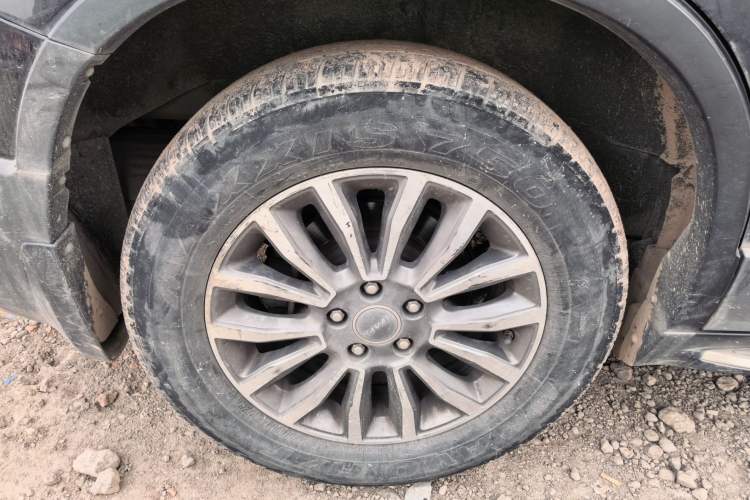 Used Haval H6 2015 Sport Edition 1.5T Automatic Two-Wheel Drive Luxury Model Right Rear Wheel Hub