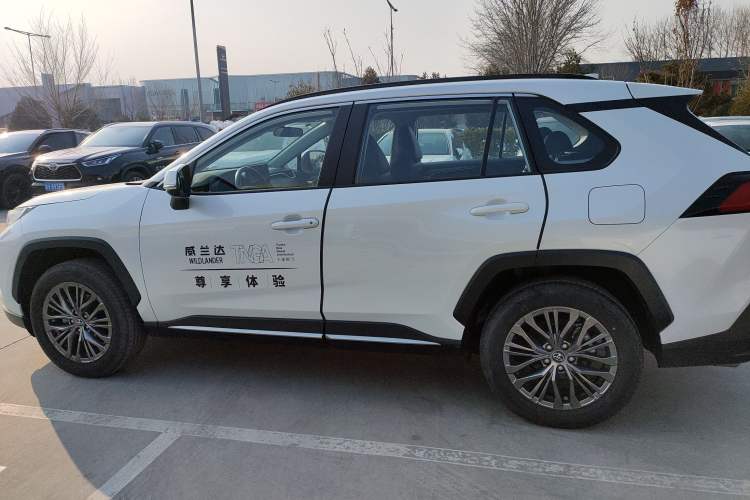 Used Toyota Wildlander 2023 2.0L CVT Four-Wheel Drive Luxury PLUS Edition