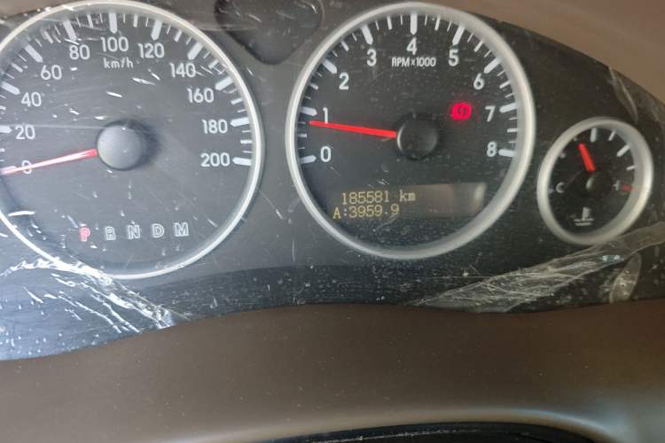 Used Buick GL8 2014 2.4L Classic Edition Odometer Close Up