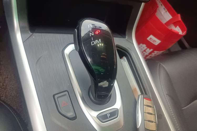 Used Haval F5 2020 1.5T DCT Type I Gear Lever