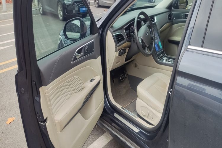 Used Ford Taurus 2019 EcoBoost 245 Vignale Deluxe Edition
