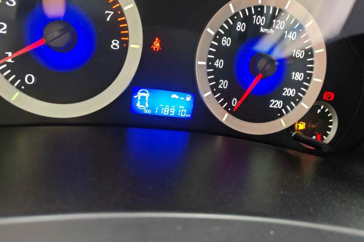 Used Geely Auto Diamond 2015 Sedan 1.5L Manual SuperDeluxe Model Odometer Close Up