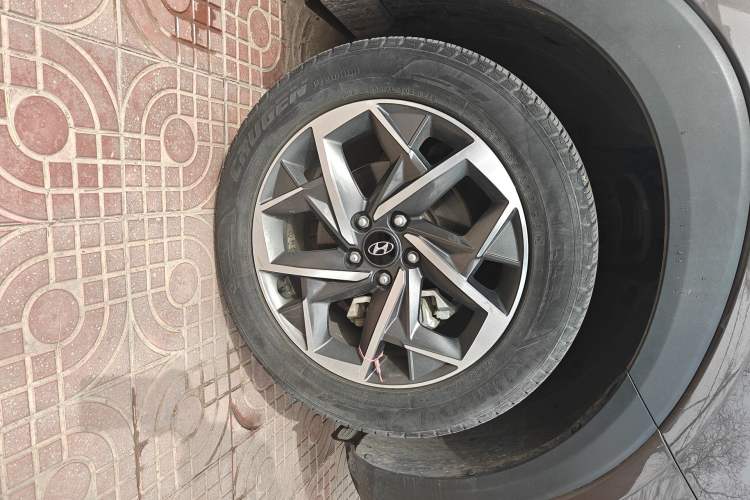 Used Hyundai Tucson 2019 280TGDi Dual-Clutch Two-Wheel Drive Fashion Edition China V Standard Right Front Wheel Hub
