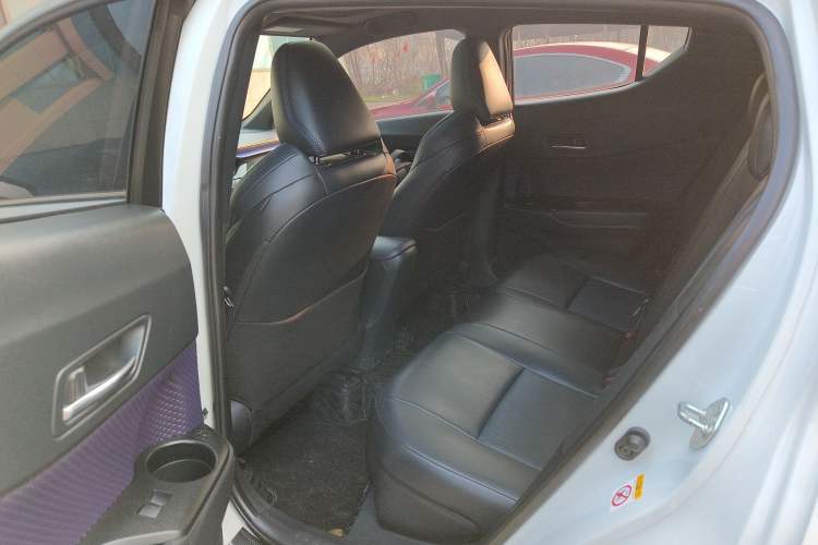 Used Toyota C-HR 2020 2.0L Leading Edition
