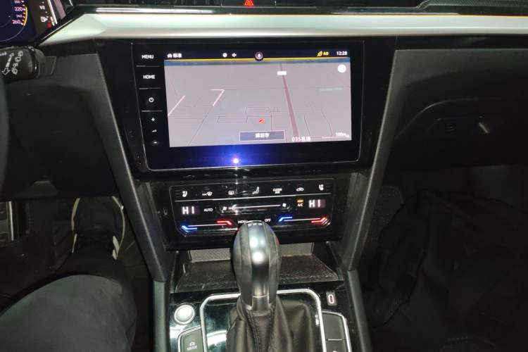 Used Volkswagen FAW-Volkswagen CC 2021 Estate Car 380TSI Vizion Edition Audio And AC Panel